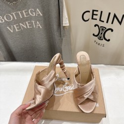 CL slippers