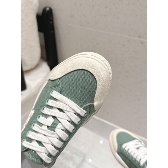 Celine Casual Shoes
Women 35-41
