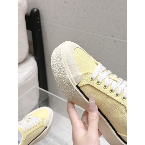 Celine Casual Shoes
Women 35-41
