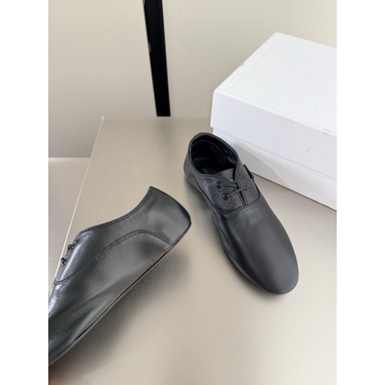 Celine Slippers Shoes
Women 35-41
