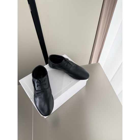 Celine Slippers Shoes
Women 35-41

