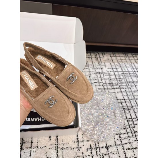Chanel loafers Shoes
Women 35-41
