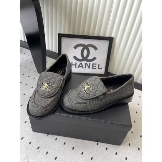 Chanel loafers Shoes
Women 35-41
