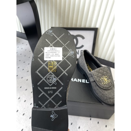 Chanel loafers Shoes
Women 35-41
