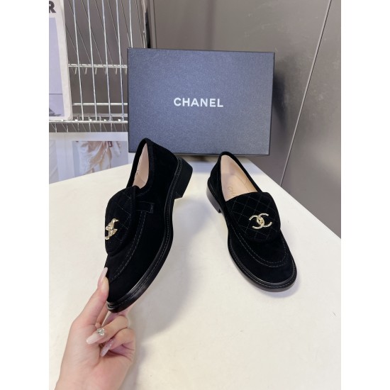 Chanel loafers Shoes
Women 35-41
