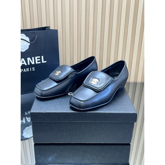 Chanel loafers Shoes
Women 35-41
