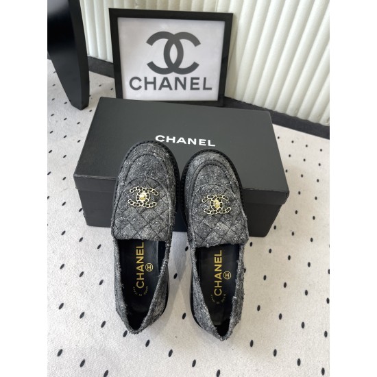 Chanel loafers Shoes
Women 35-41
