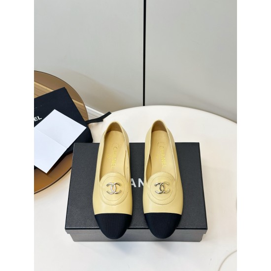Chanel loafers Shoes
Women 35-41
