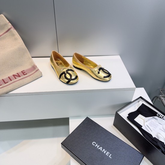 Chanel loafers Shoes
Women 35-41
