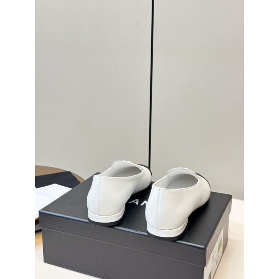 Chanel loafers Shoes
Women 35-41
