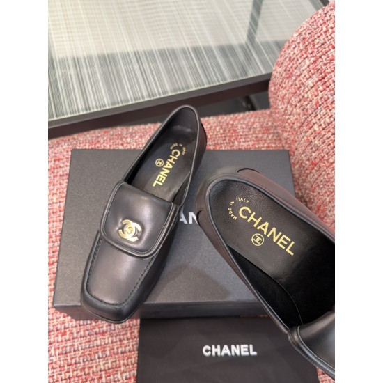 Chanel loafers Shoes
Women 35-41
