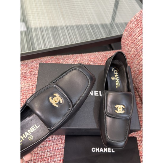Chanel loafers Shoes
Women 35-41
