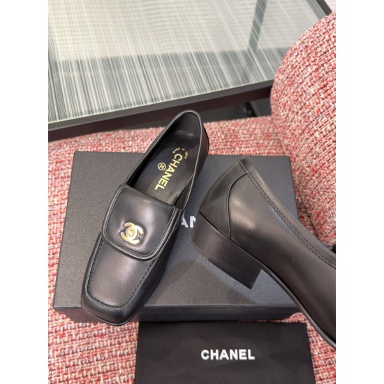Chanel loafers Shoes
Women 35-41
