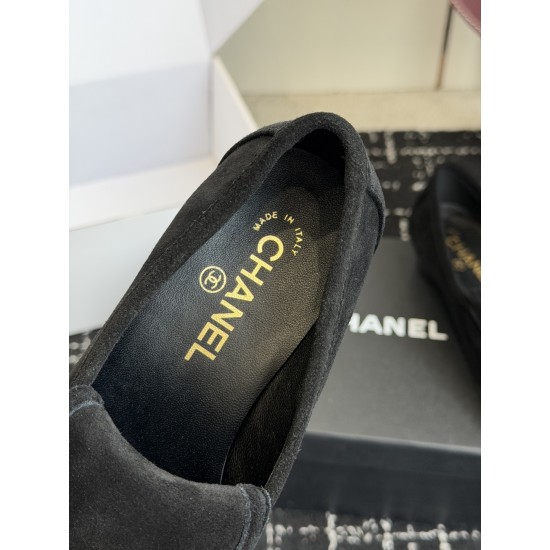 Chanel loafers Shoes
Women 35-41
