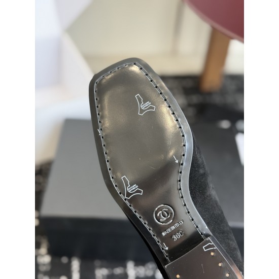 Chanel loafers Shoes
Women 35-41
