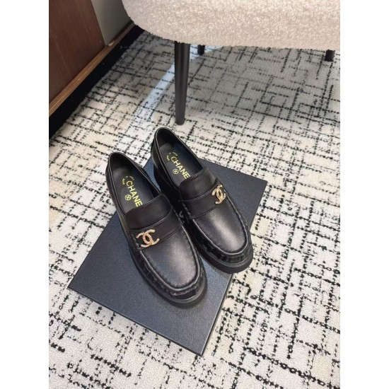Chanel loafers Shoes
Women 35-41
