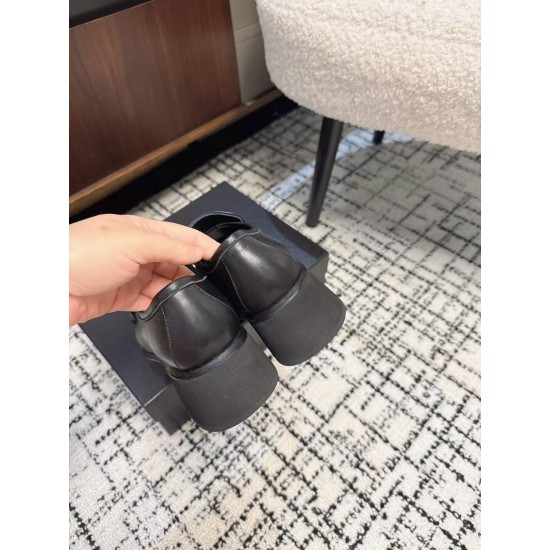 Chanel loafers Shoes
Women 35-41
