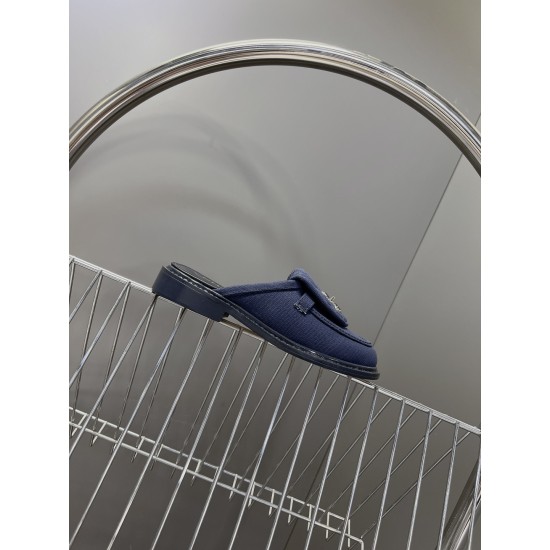 Chanel loafers Shoes
Women 35-41
