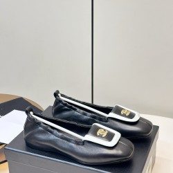Chanel loafers Shoes
Women 35-41

