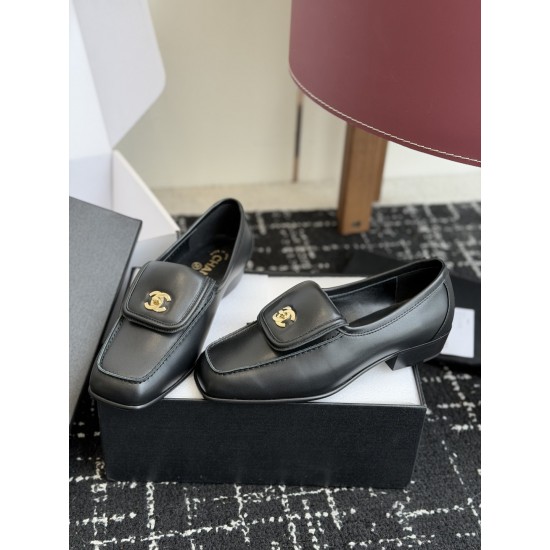 Chanel loafers Shoes
Women 35-41
