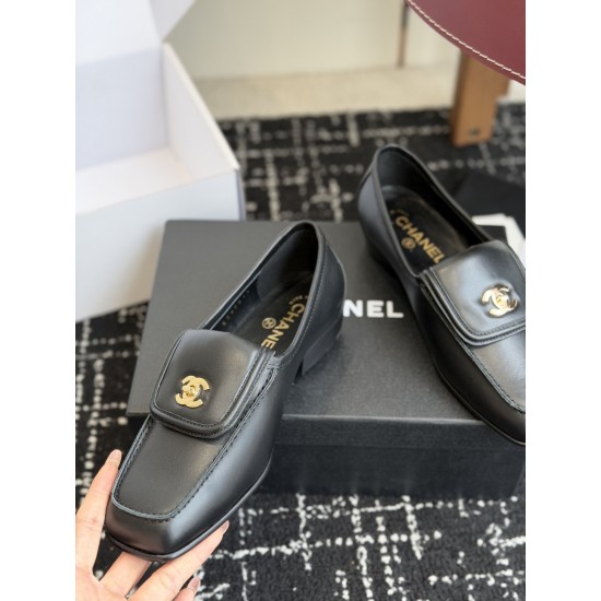 Chanel loafers Shoes
Women 35-41
