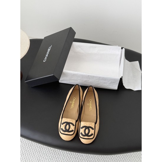 Chanel loafers Shoes
Women 35-41
