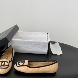 Chanel loafers Shoes
Women 35-41
