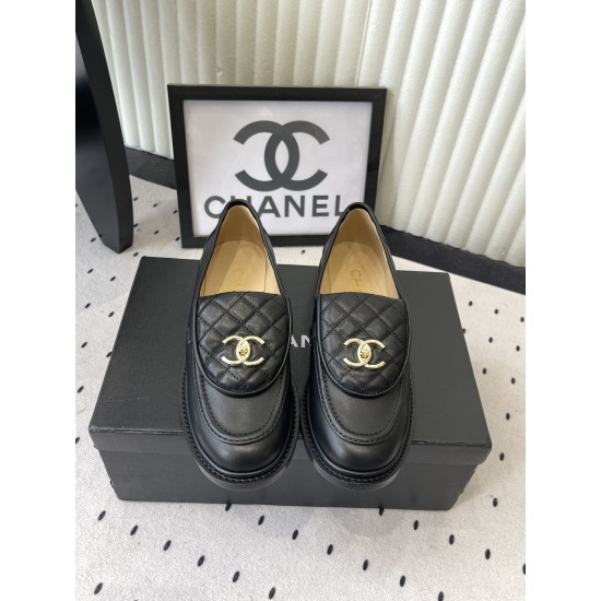 Chanel loafers Shoes
Women 35-41
