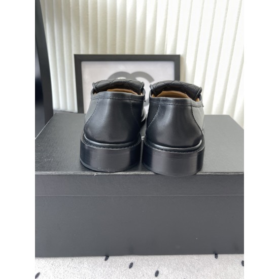 Chanel loafers Shoes
Women 35-41
