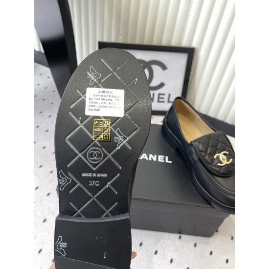 Chanel loafers Shoes
Women 35-41
