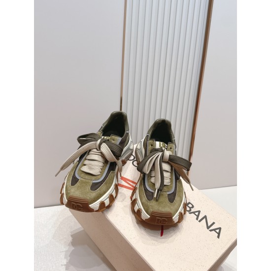 DG Casual Shoes Best Quality
Women 35-41
