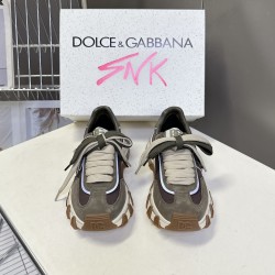 DG Casual Shoes Best Quality
Women 35-41
