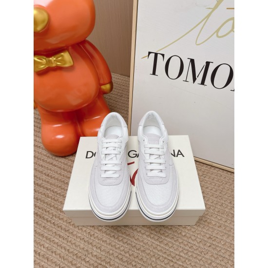 DG Casual Shoes Best Quality
Women 35-41
