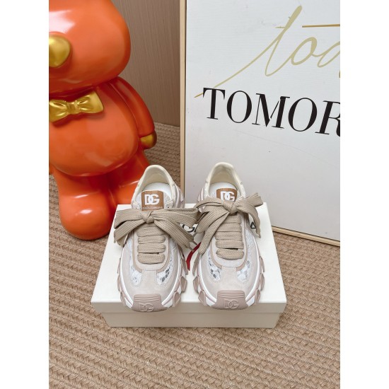 DG Casual Shoes Best Quality
Women 35-41

