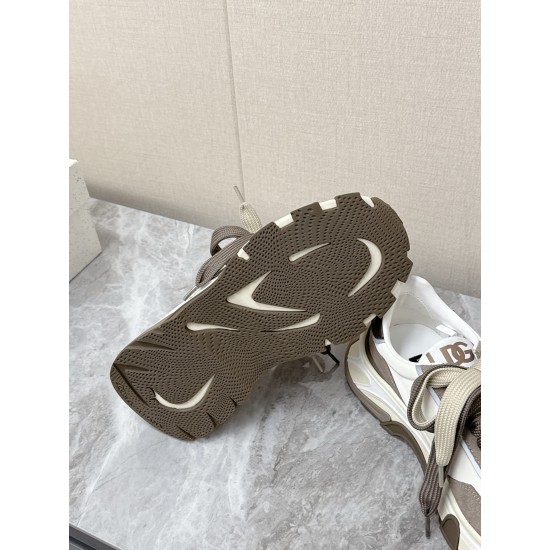 DG Casual Shoes Best Quality
Women 35-41
