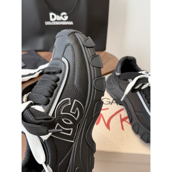 DG Casual Shoes Best Quality
Women 35-41
