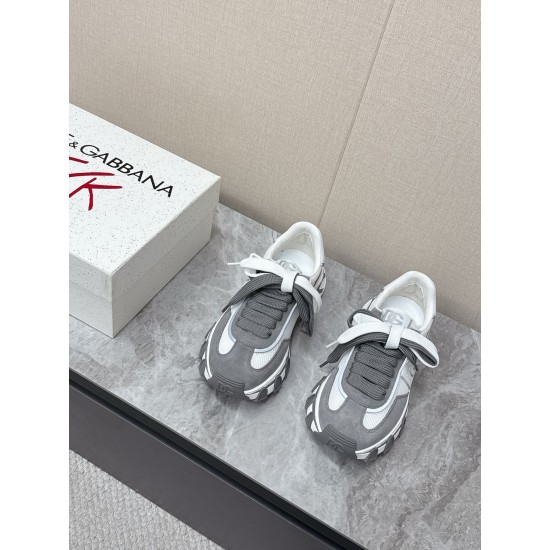 DG Casual Shoes Best Quality
Women 35-41
