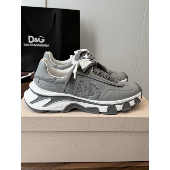 DG Casual Shoes Best Quality
Women 35-41
