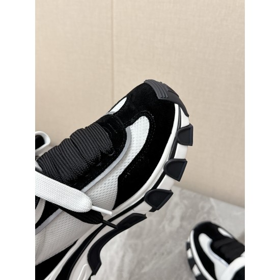 DG Casual Shoes Best Quality
Women 35-41
