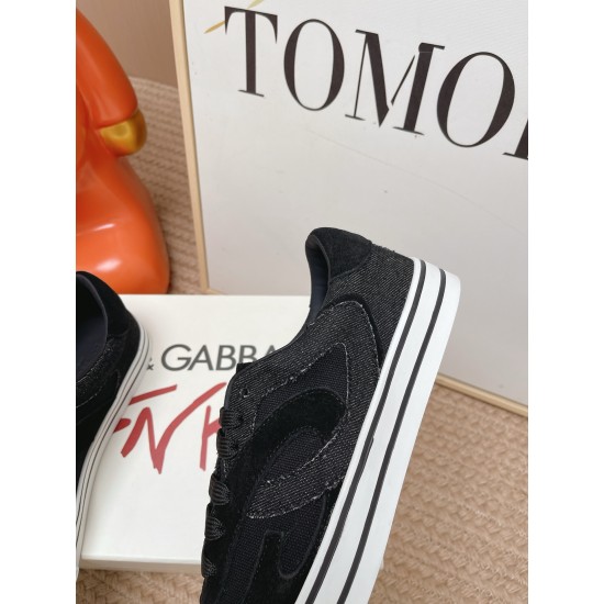 DG Casual Shoes Best Quality
Women 35-41
