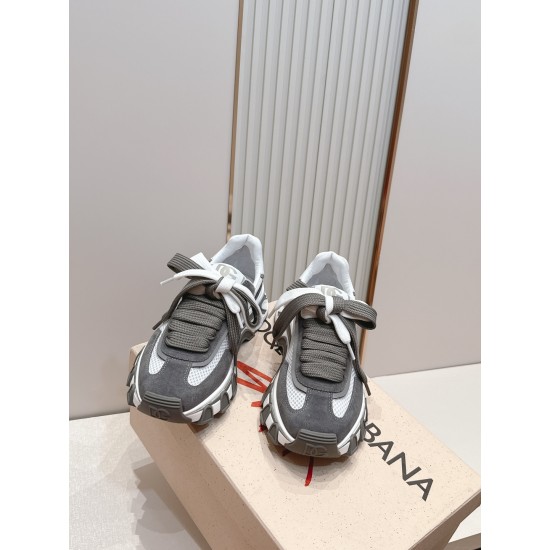 DG Casual Shoes Best Quality
Women 35-41
