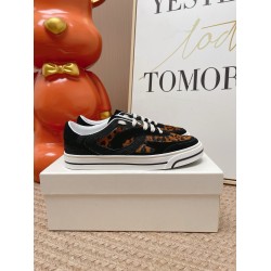 DG Casual Shoes Best Quality
Women 35-41
