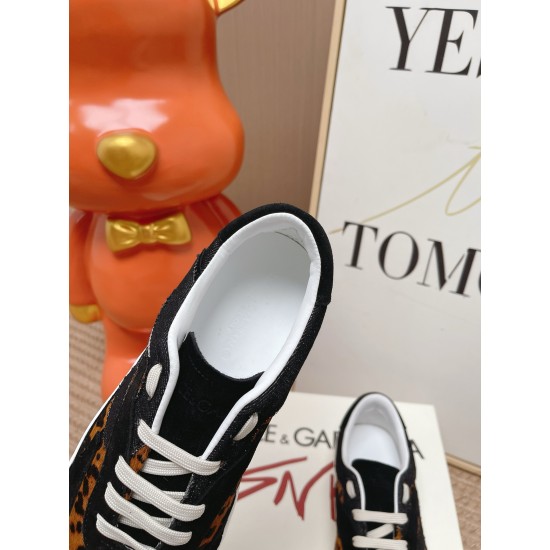DG Casual Shoes Best Quality
Women 35-41
