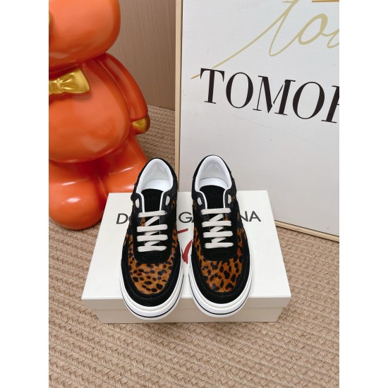 DG Casual Shoes Best Quality
Women 35-41
