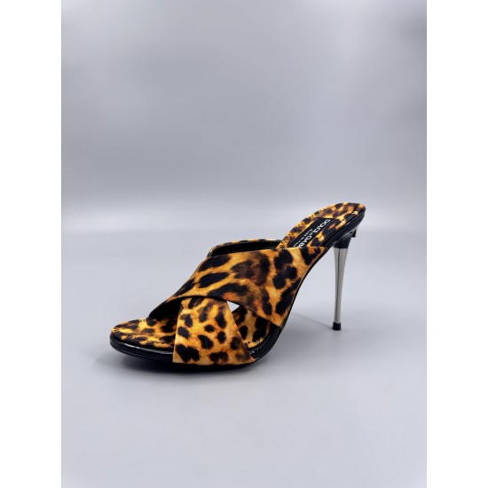 DG High Heel Shoes Best Quality
Women 35-41
