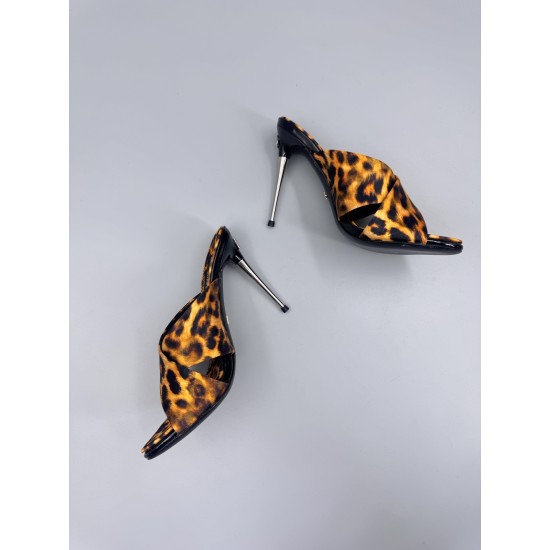 DG High Heel Shoes Best Quality
Women 35-41
