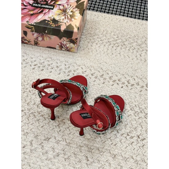 DG High Heel Shoes Best Quality
Women 35-41
