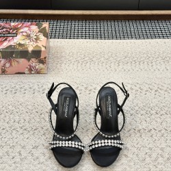 DG High Heel Shoes Best Quality
Women 35-41
