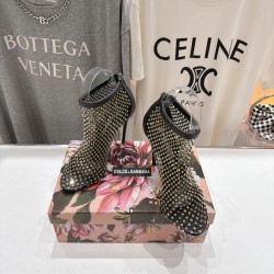DG High Heel Shoes Best Quality
Women 35-41
