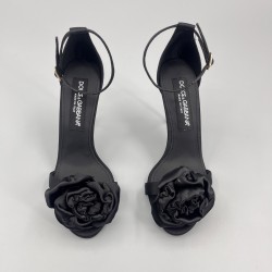 DG High Heel Shoes Best Quality
Women 35-41
